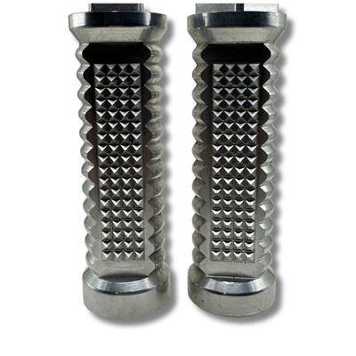 ROAD QUEEN 2018-2024 SOFTAIL PASSENGER PEGS